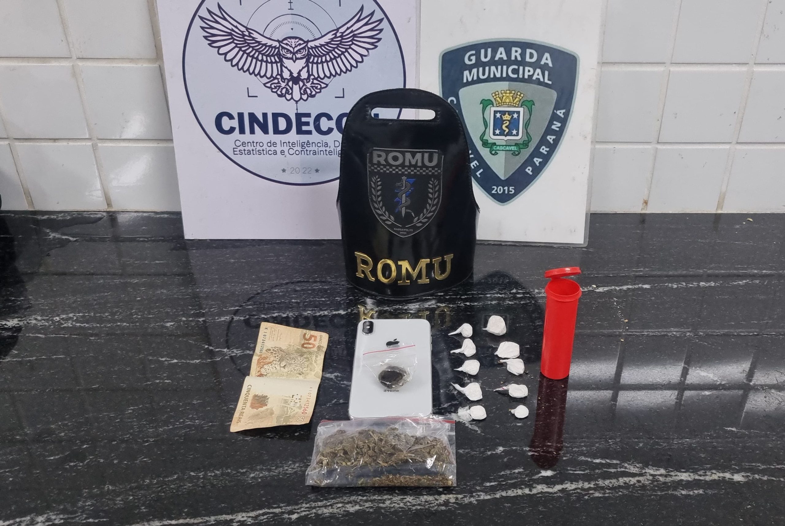 Ação da GM intercepta veículo e detém suspeito de tráfico de drogas após tentativa de fuga em Cascavel