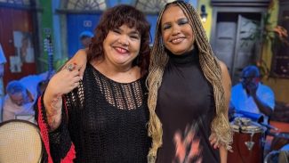 Simone Mazzer canta clássicos de Nelson Cavaquinho no Samba na Gamboa