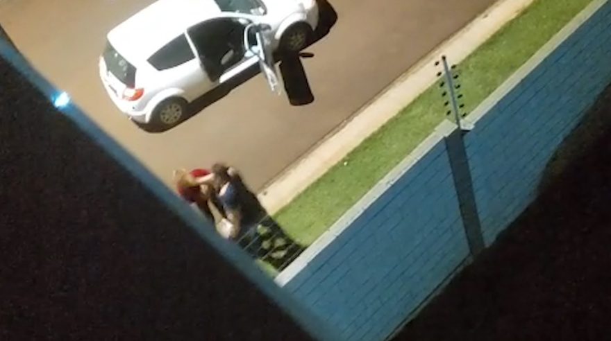 Homem dá tapão na cara de mulher, e casal vai embora juntos no Riviera