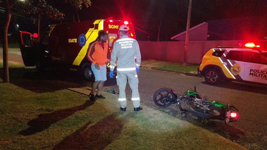 Jovem paraguaio fica ferido ao cair de moto no Pioneiros Catarinenses