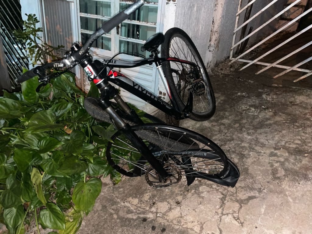 Duas crianças são socorridas em estado grave após acidente com bicicleta