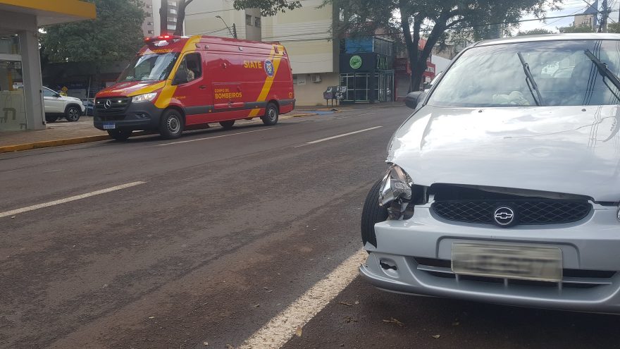 Siate é acionado após acidente entre Toro e Classic no Centro de Cascavel