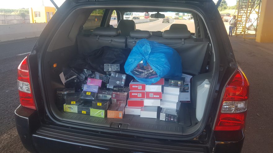 Ação da PRF em Cascavel resulta na apreensão de carga ilegal de cigarros eletrônicos
