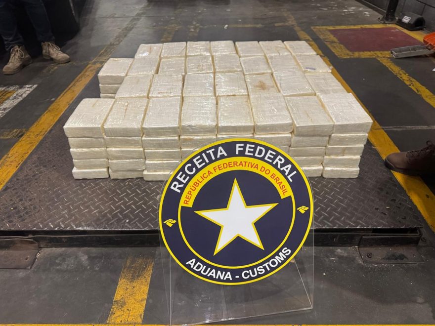No Porto de Paranaguá, Receita Federal apreende 156 kg de cocaína que seria enviada à Austrália