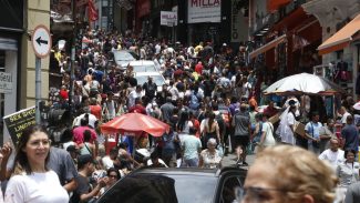 Brasil sobe cinco posições no ranking do IDH e está na 84ª colocação