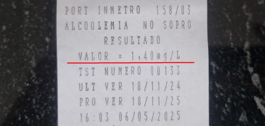 Haitiano embriagado provoca acidente na Avenida Carlos Gomes e acaba preso
