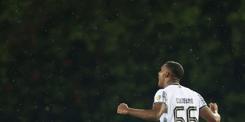 Libertadores: Botafogo joga mal, mas arranca vitória sobre o Carabobo Imagem referente a Libertadores: Botafogo joga mal, mas arranca vitória sobre o Carabobo