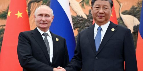 Ucrânia ataca Moscou durante visita de Xi Jinping; aeroportos fecham Imagem referente a Ucrânia ataca Moscou durante visita de Xi Jinping; aeroportos fecham