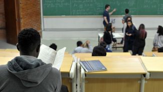 Bolsistas começam a receber pagamentos do Pé-de-Meia Licenciaturas