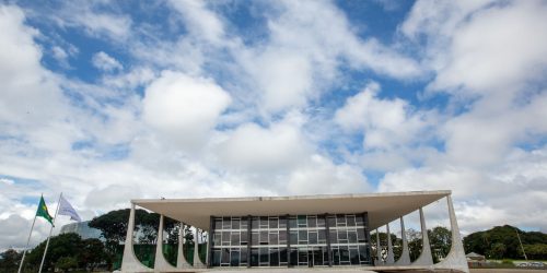 STF marca depoimentos de testemunhas na ação da trama golpista Imagem referente a STF marca depoimentos de testemunhas na ação da trama golpista