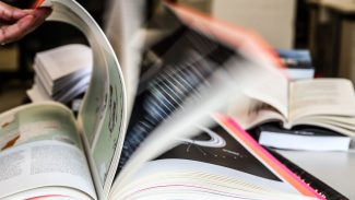 Feira do Livro da Unesp oferece publicações com 50% de desconto