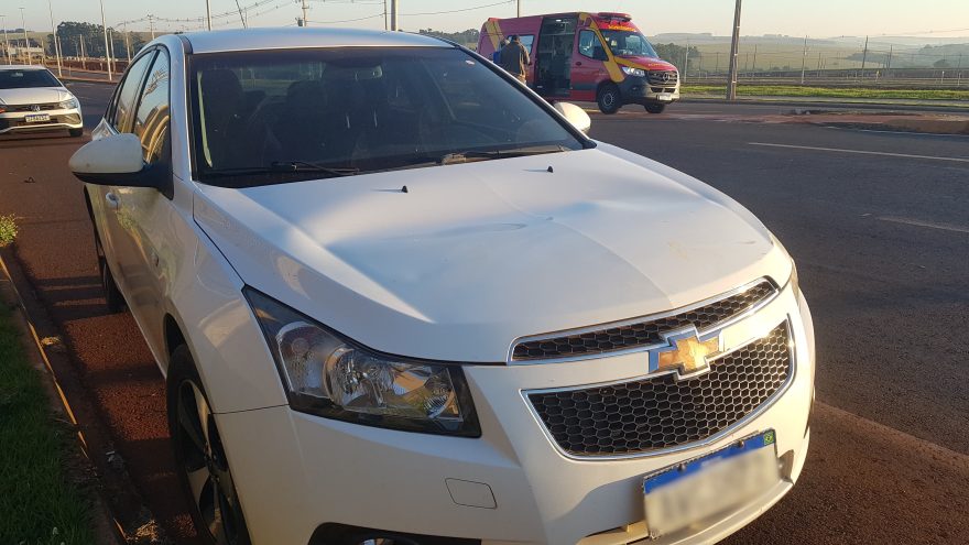 Ciclista é atingido por carro na rodovia PR-486; Siate é acionado