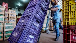 Rendimento médio dos brasileiros chega a R$ 3.057, recorde desde 2012