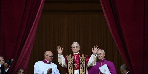 Lula cumprimenta novo papa e pede continuidade do legado de Francisco Imagem referente a Lula cumprimenta novo papa e pede continuidade do legado de Francisco