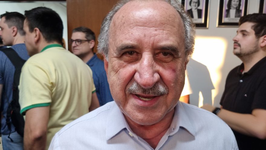 Beto Preto recebe título de cidadão honorário e se torna ‘filho de Cascavel’, diz prefeito