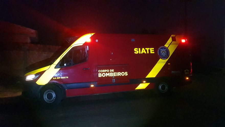 Carro atinge ciclista e foge após colisão no Bairro Interlagos