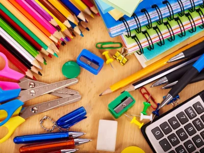 Educação: Cascavel anuncia licitação de R$ 1,3 milhão para compra de material escolar Imagem referente a Educação: Cascavel anuncia licitação de R$ 1,3 milhão para compra de material escolar