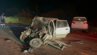 Identificadas as quatro vítimas fatais de grave colisão na BR-487 em Tuneiras do Oeste; veja como ficou a cena do acidente
