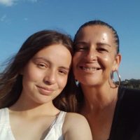 Imagem referente a Dia das Mães no Ganhando o Mundo: orgulhosos, alunos e familiares celebrarão à distância