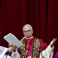 Imagem referente a Papa Leão XIV pede que Igreja ilumine 