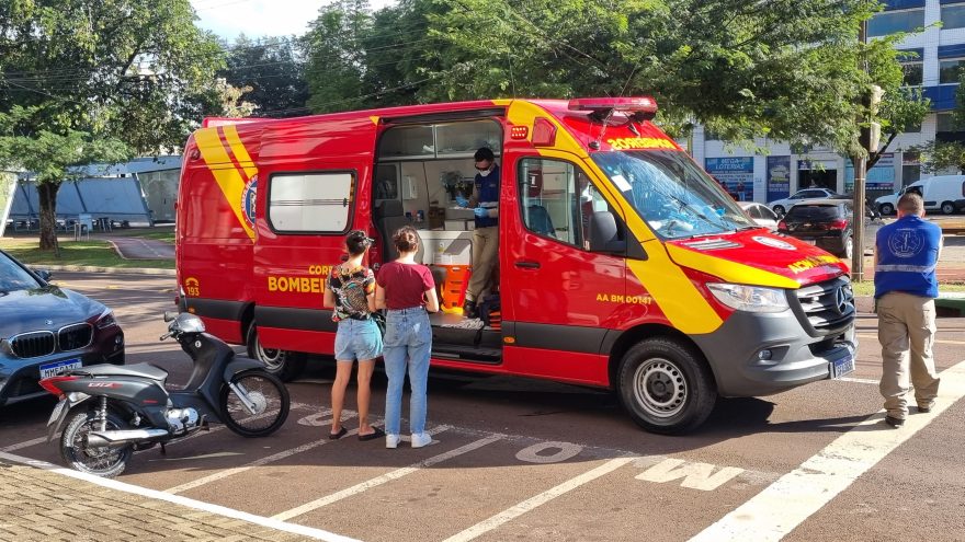 Idoso de 78 anos é socorrido após cair de escada em imóvel no Centro