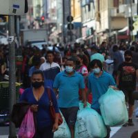 Imagem referente a SP: comércio deve faturar 5,4% no Dia das Mães em 2025, diz Fecomércio