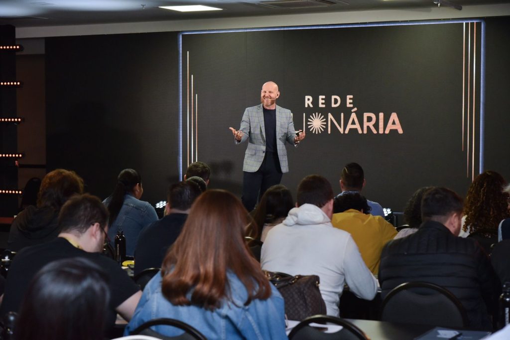 “Natal em Maio”: A Estratégia que está redefinindo o varejo sazonal com foco em resultado contínuo “Natal em Maio”: A Estratégia que está redefinindo o varejo sazonal com foco em resultado contínuo