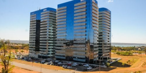 Justiça suspende decisão que barrou compra do Banco Master pelo BRB Imagem referente a Justiça suspende decisão que barrou compra do Banco Master pelo BRB