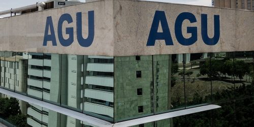 AGU pede bloqueio de bens de mais 14 investigados por fraude no INSS Imagem referente a AGU pede bloqueio de bens de mais 14 investigados por fraude no INSS