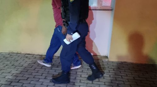 Mãe aciona Guarda Municipal e filho é detido após ameaçá-la na véspera do Dia das Mães Imagem referente a Mãe aciona Guarda Municipal e filho é detido após ameaçá-la na véspera do Dia das Mães
