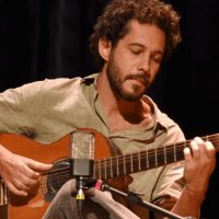 Imagem referente a Viola caipira de Daniel Ganc embala Cena Musical na TV Brasil