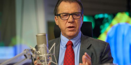 Jornada 6×1 é cruel, diz ministro do Trabalho, Luiz Marinho Imagem referente a Jornada 6×1 é cruel, diz ministro do Trabalho, Luiz Marinho