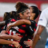 Imagem referente a Flamengo goleia Real Brasília por 4 a 0 no Brasileirão Feminino