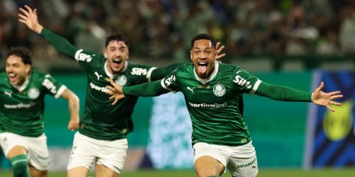 Vitor Roque marca nos acréscimos para levar Palmeiras à liderança Imagem referente a Vitor Roque marca nos acréscimos para levar Palmeiras à liderança
