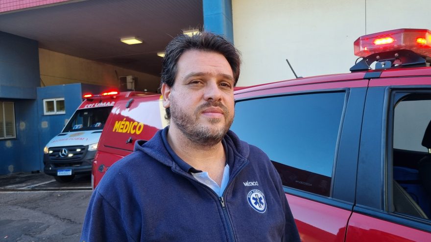 Vítima com lesão grave no pescoço: ‘A gente não sabe se é arma de fogo, faca ou lesão física’, afirma médico