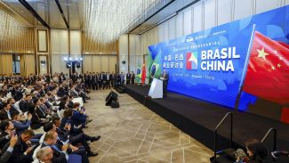Cúpula aproxima América Latina da China em meio à disputa com EUA