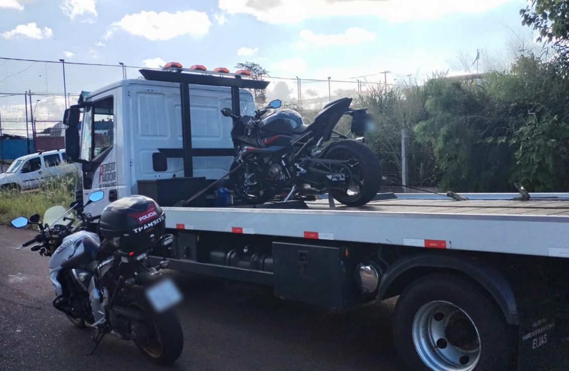 Operação na Região Sul resulta em 40 autos de infração e duas motos apreendidas