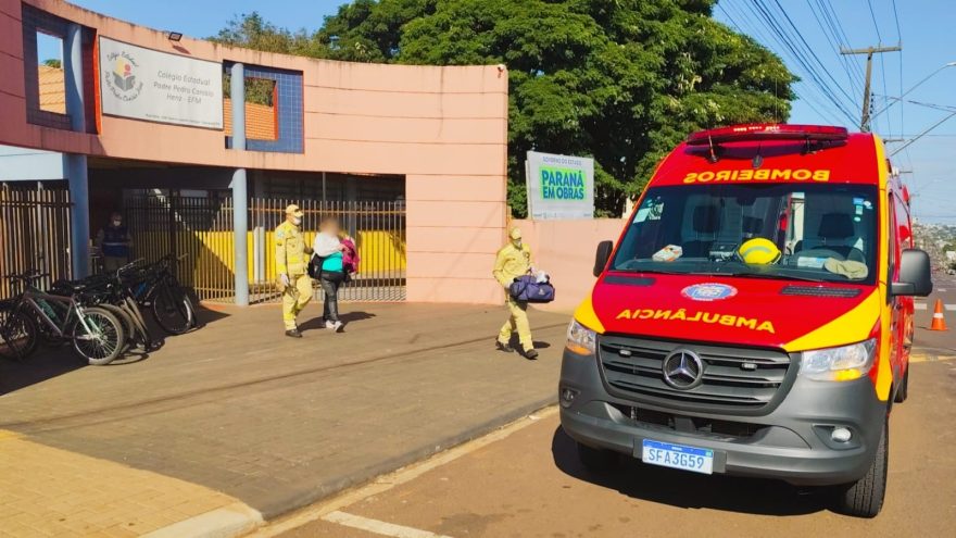 Agente Educacional é socorrida pelo Siate no Colégio Estadual Padre Pedro Canísio Henz