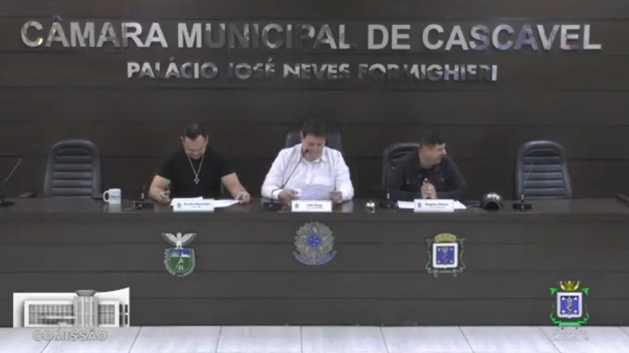 Vereadores de Cascavel debatem sobre cultura, saúde e educação em reunião da CCJ