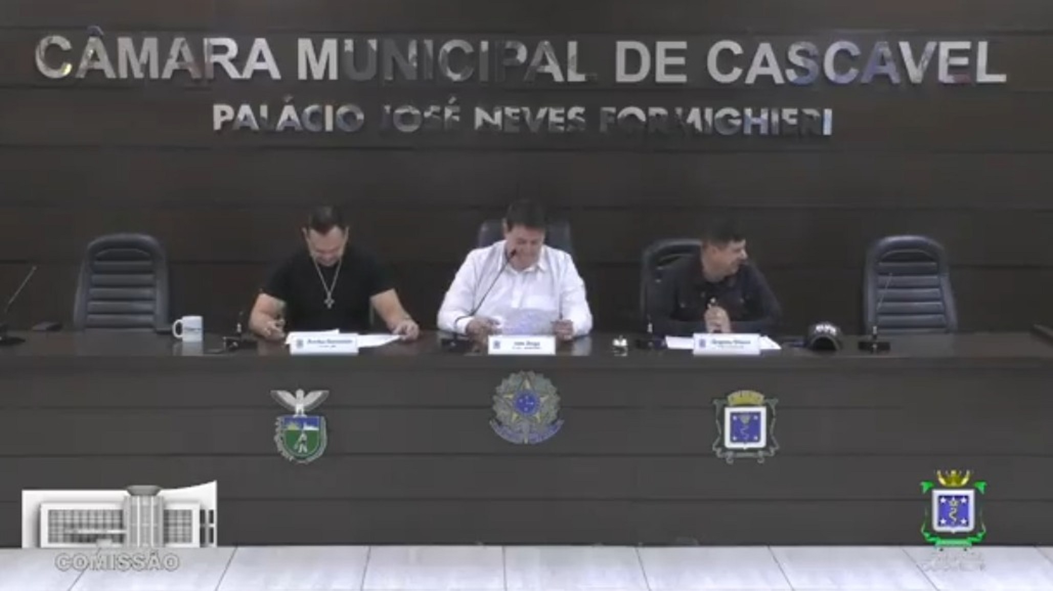 Vereadores de Cascavel debatem sobre cultura, saúde e educação em reunião da CCJ Vereadores de Cascavel debatem sobre cultura, saúde e educação em reunião da CCJ
