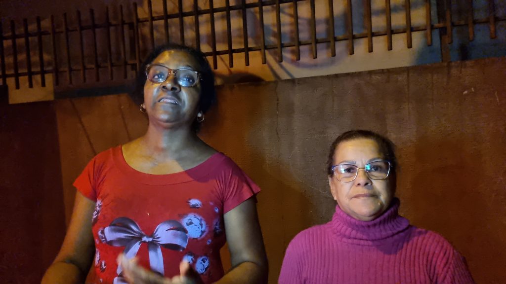Moradoras pedem por melhorias em cruzamento marcado por acidentes na Região Norte