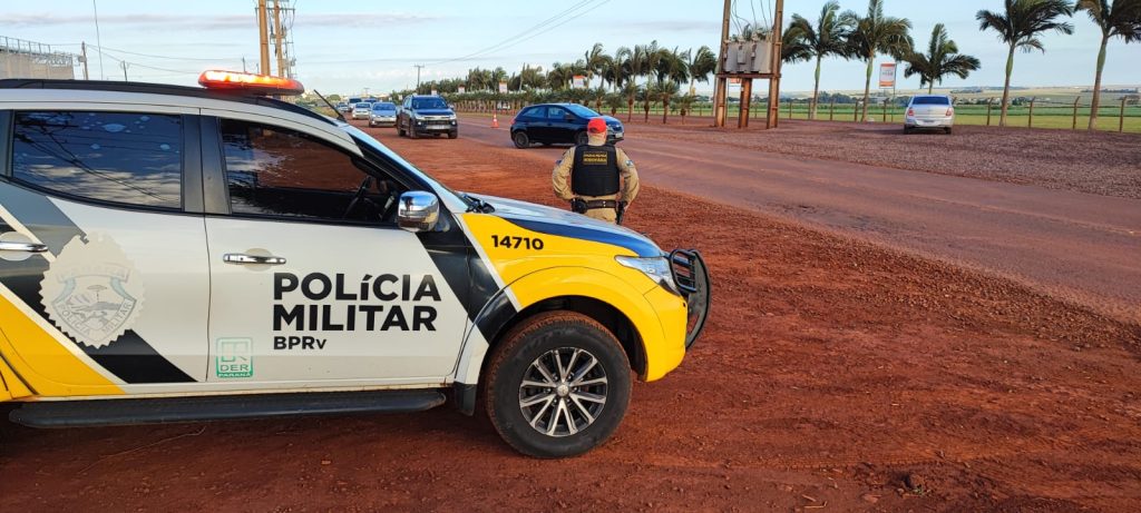 PRE flagra motorista com CNH suspensa na PR-239 nas proximidades de Jesuítas
