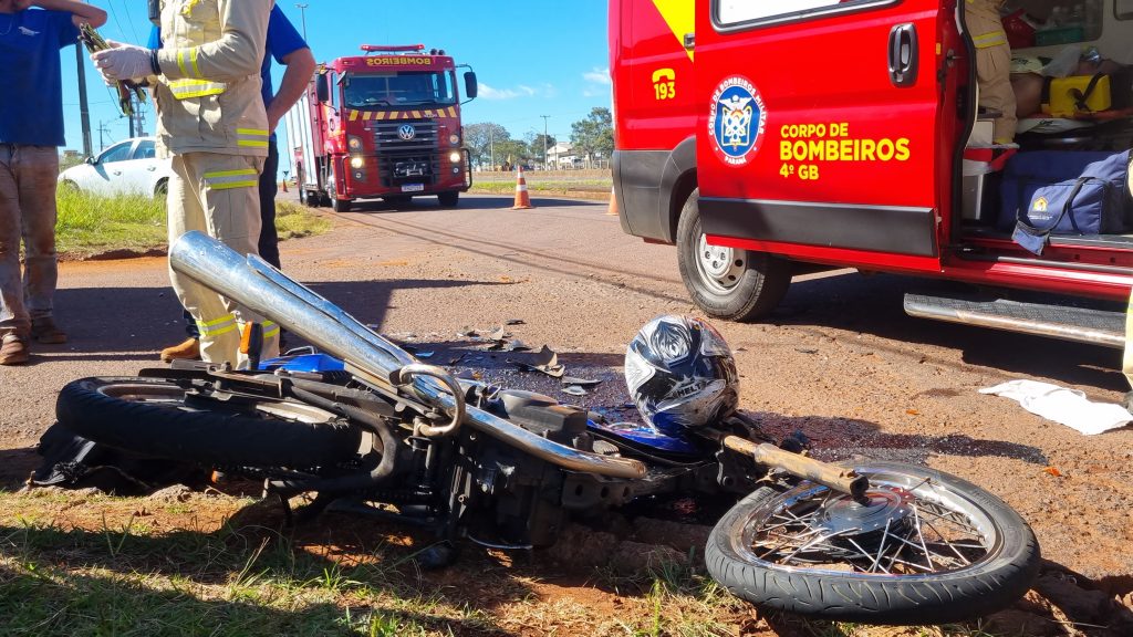 Motociclista fica em estado grave após acidente na marginal da BR-277, em Cascavel Motociclista fica em estado grave após acidente na marginal da BR-277, em Cascavel