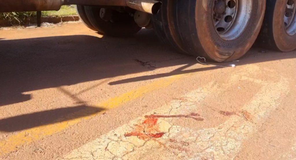 Motociclista envolvido em acidente na marginal da BR-277 não resiste e morre durante o atendimento Motociclista envolvido em acidente na marginal da BR-277 não resiste e morre durante o atendimento