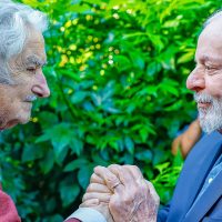Imagem referente a Lula participa de funeral do ex-presidente do Uruguai Pepe Mujica