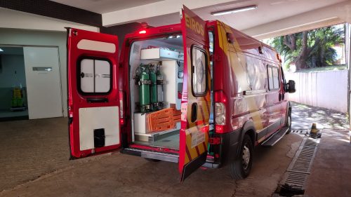 Motociclista de 38 anos é socorrido ao sofrer queda no Santo Onofre Imagem referente a Motociclista de 38 anos é socorrido ao sofrer queda no Santo Onofre