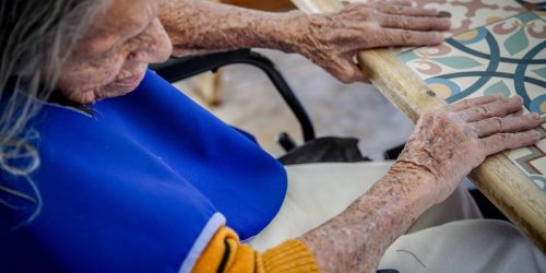 Saúde amplia tratamento para casos graves de Alzheimer no SUS Imagem referente a Saúde amplia tratamento para casos graves de Alzheimer no SUS
