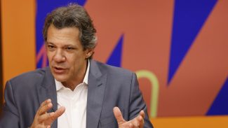 Haddad nega planos para reajustar valor do Bolsa Família