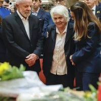 Imagem referente a Milhares de uruguaios se despedem de Pepe Mujica em funeral