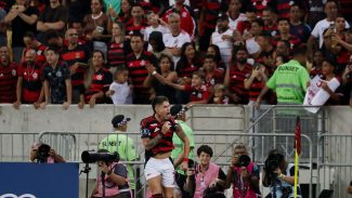 Fla derrota LDU e fica perto da vaga nas oitavas da Libertadores